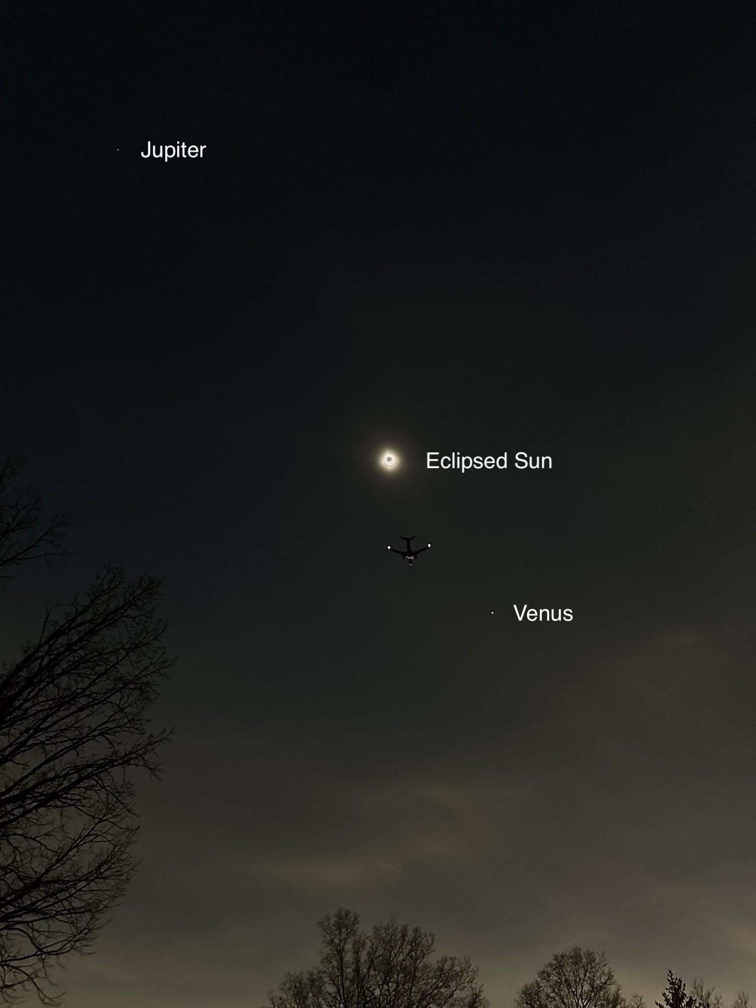 One more photo of the eclipsed sun with Jupiter and Venus on April 8, 2024