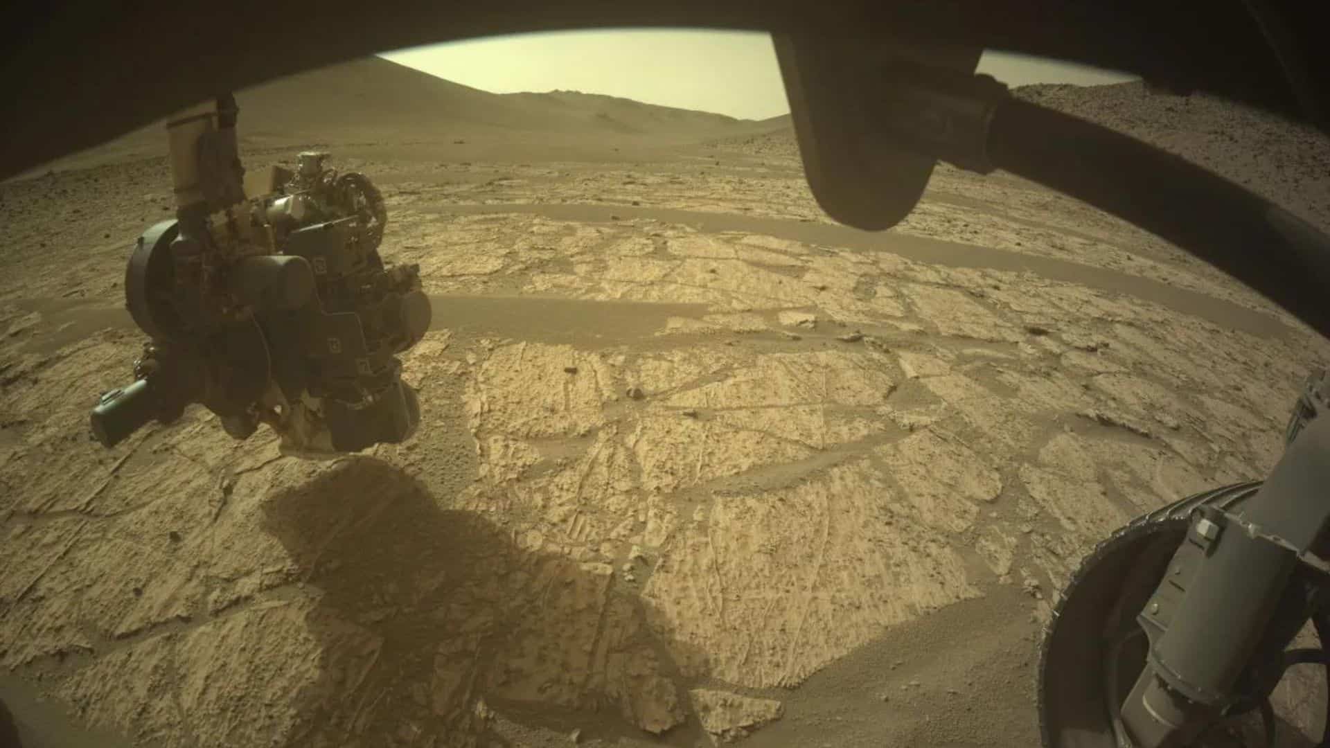 The PIXL instrument of NASA's Perseverance rover investigates the rock surface of Bright Angel
